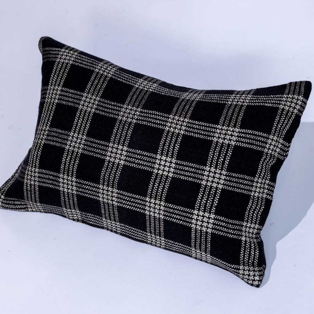 BHD HOME Noir Handwoven Lumber Cushion Cover