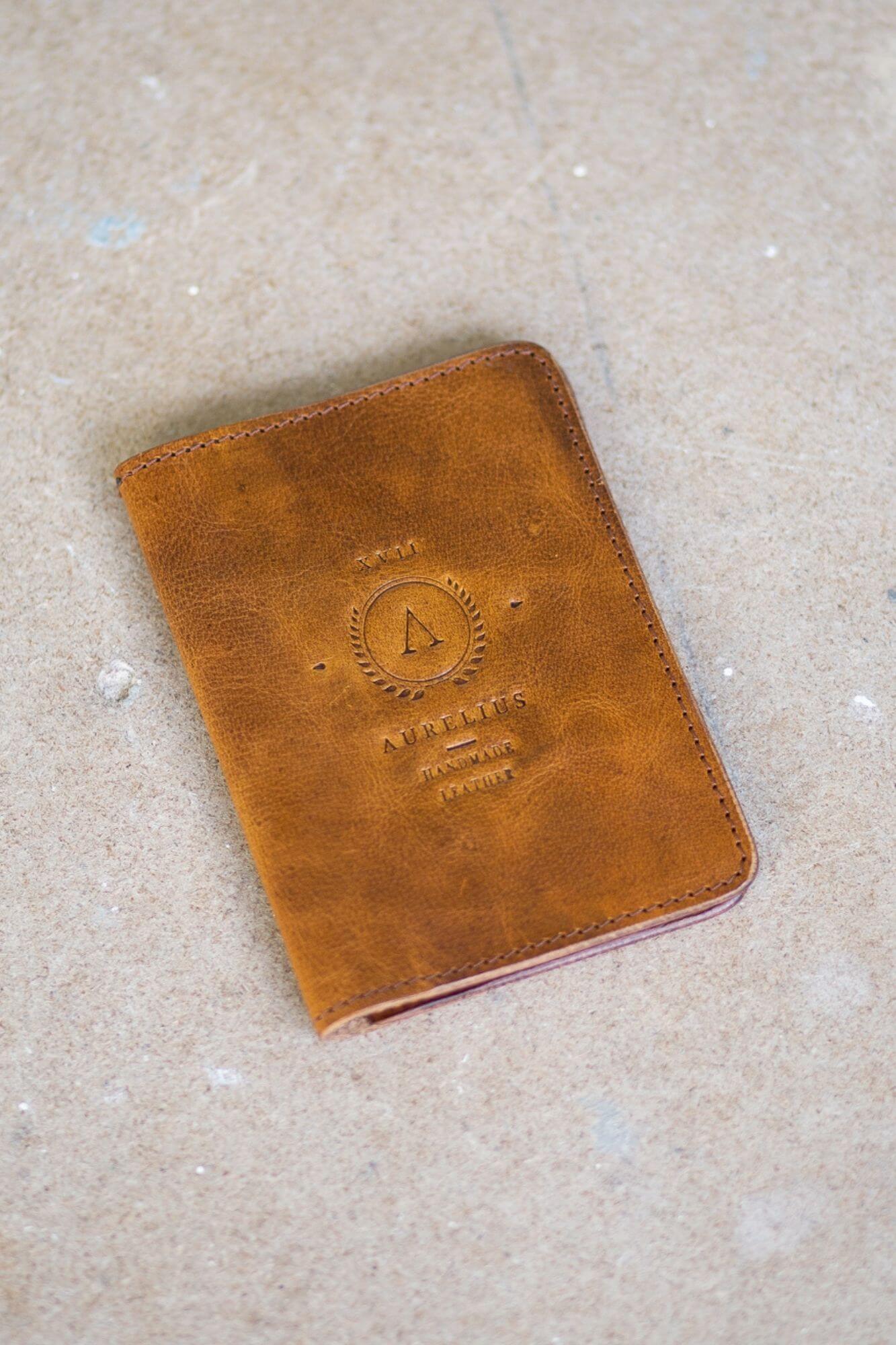 Aurelius Leather Leather Bag Crunchy Leather Passport Crunchy Leather Passport and Card Holder