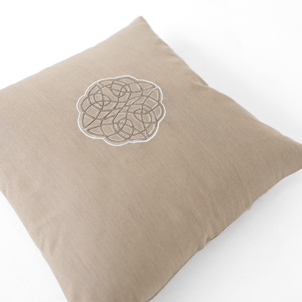 Bandhini Design House Outdoor Cushion Outdoor Celtic Knot Heather Beige Lounge Cushion 55 x 55cm