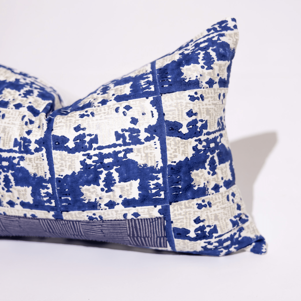 BHD HOME Hand Black Print Ruins Navy 40 x 60cm