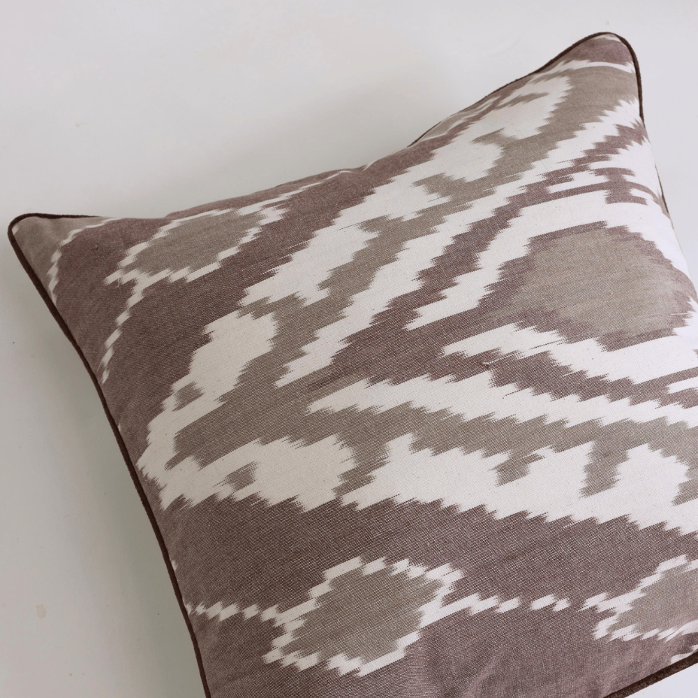 BHD HOME Lounge Cushion Ikat Bukhara Mushroom Handwoven Ikat Cushion Cover