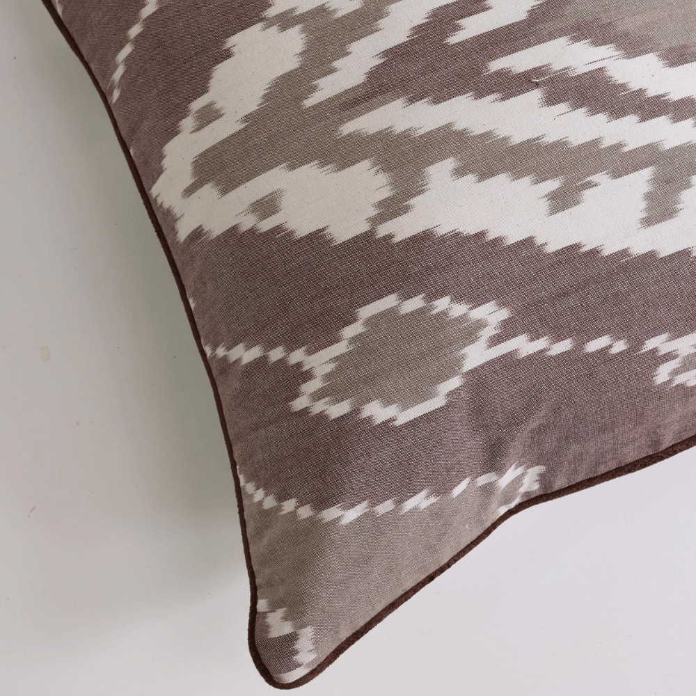 BHD HOME Lounge Cushion Ikat Bukhara Mushroom Handwoven Ikat Cushion Cover
