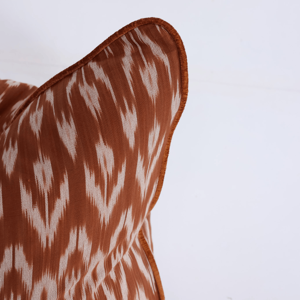 BHD HOME Lounge Cushion Ikat Samarkand Rust Handwoven Ikat Cushion Cover