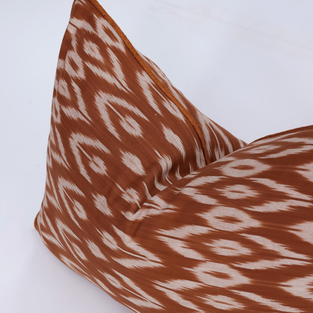 BHD HOME Lumber Cushion Ikat Samarkand Rust Handwoven Ikat Lumbar Cushion Cover 40 x 60cm
