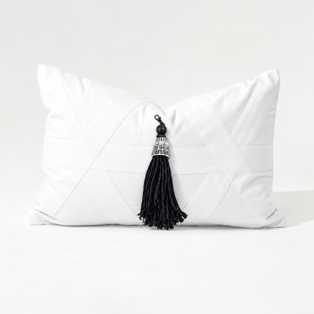 BHD HOME Lumber Cushion Shell Junonia Black Tassel Lumbar Cushion 35 x 53cm