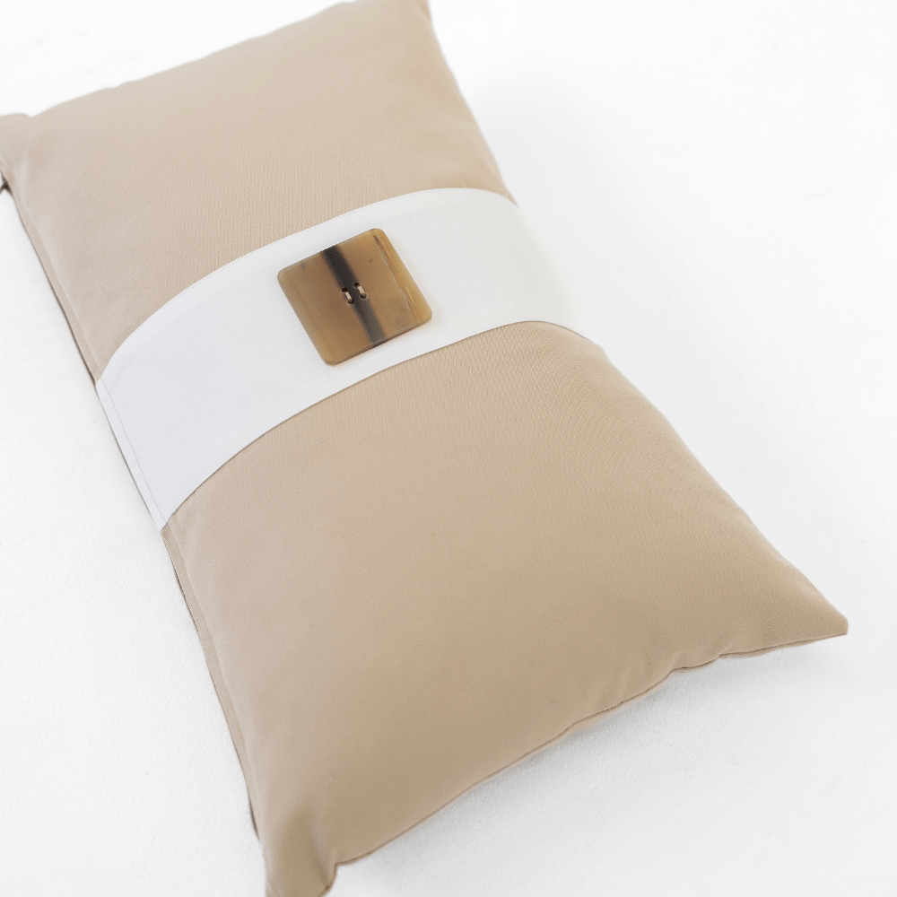 BHD HOME Outdoor Cushion Outdoor Horn Button Natural & White Handmade Embellished Outdoor Lumbar Cushion