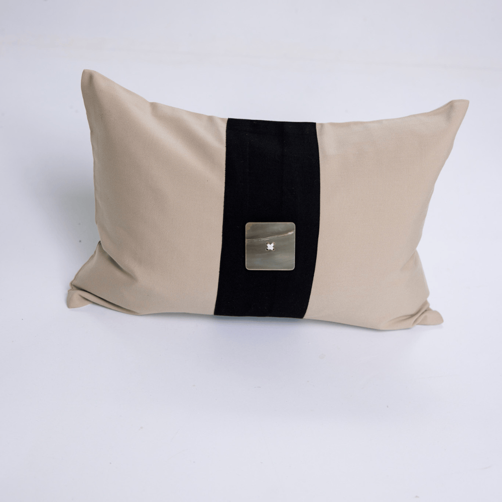 BHD HOME Outdoor Cushion Outdoor Horn Button Sand & Black Lumbar Cushion 35 x 55cm – UV Resistant
