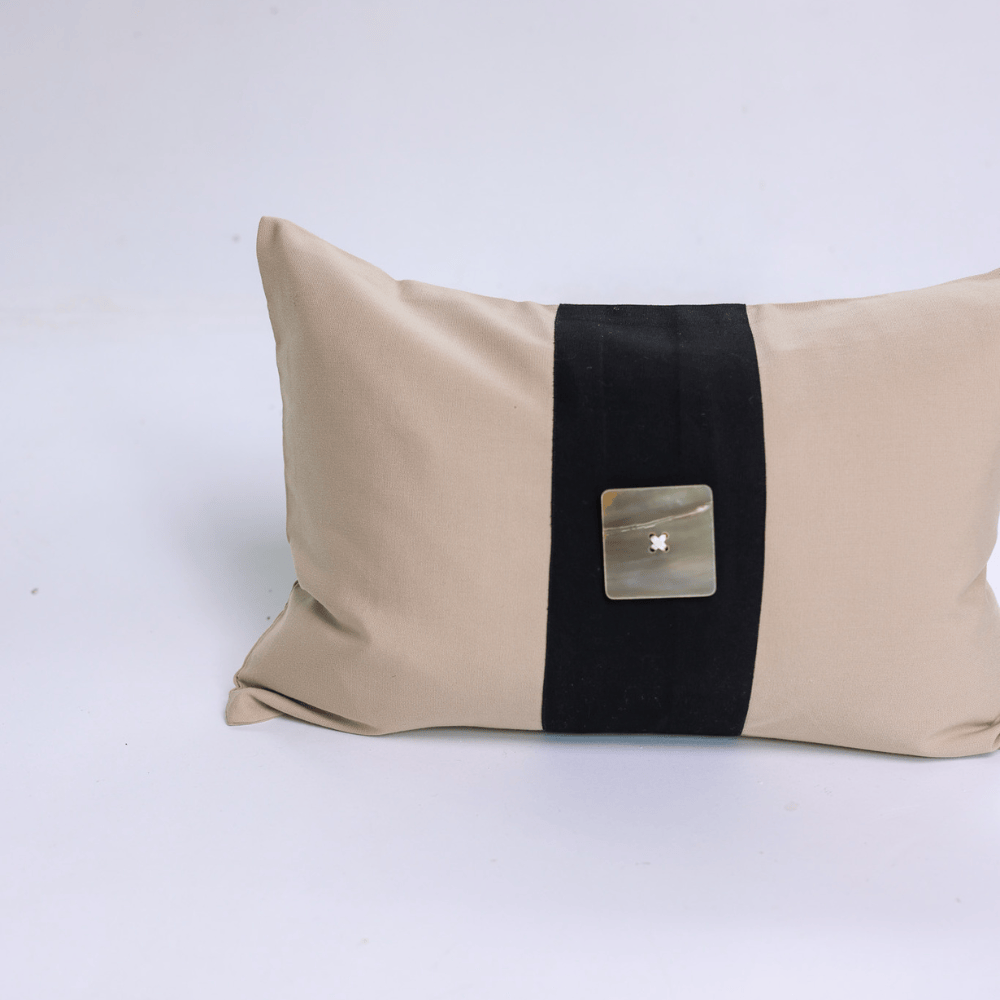 BHD HOME Outdoor Cushion Outdoor Horn Button Sand & Black Lumbar Cushion 35 x 55cm – UV Resistant