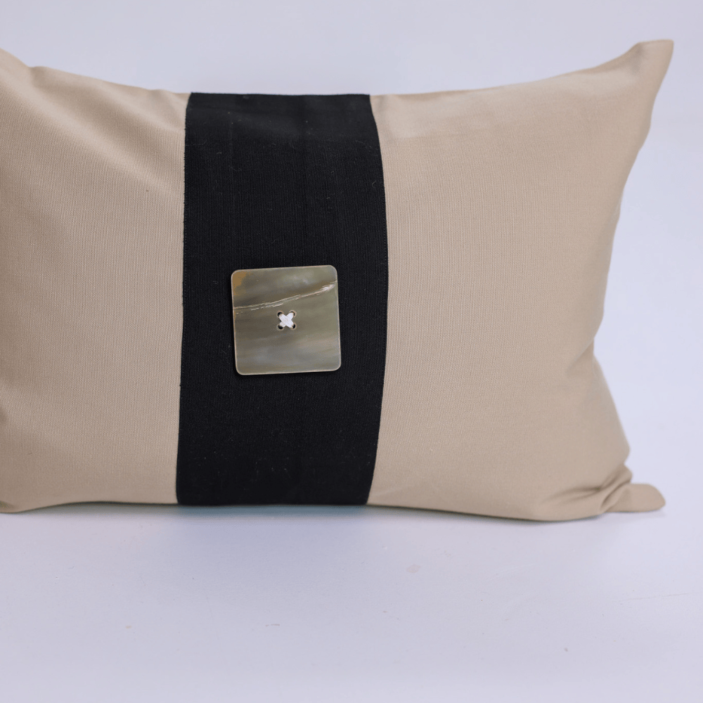 BHD HOME Outdoor Cushion Outdoor Horn Button Sand & Black Lumbar Cushion 35 x 55cm – UV Resistant