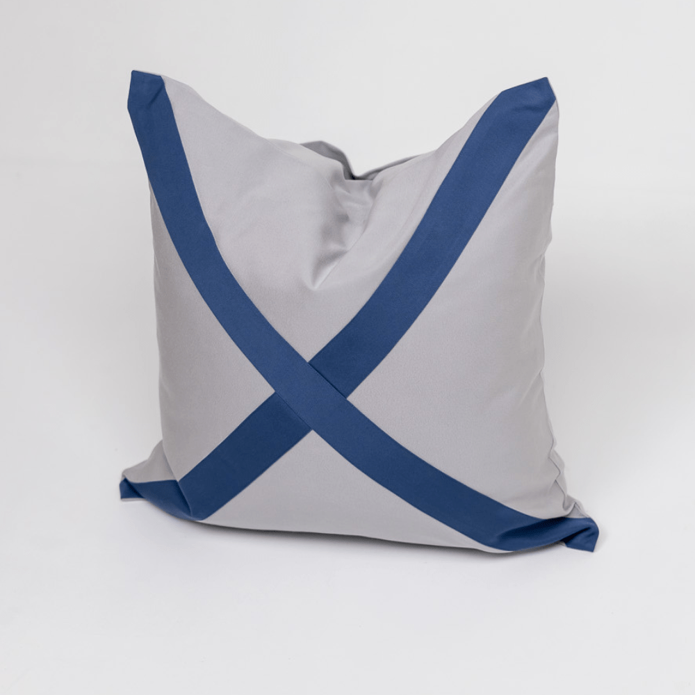 BHD HOME Outdoor Cushion Outdoor Nautical Victor Liso Blue & Grey Lounge Cushion – UV Resistant