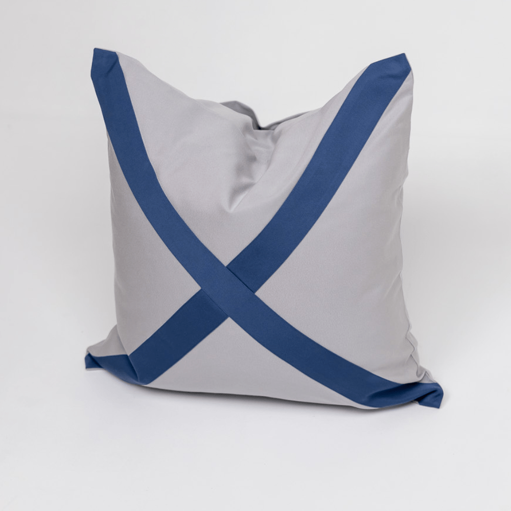 BHD HOME Outdoor Cushion Outdoor Nautical Victor Liso Blue & Grey Lounge Cushion – UV Resistant