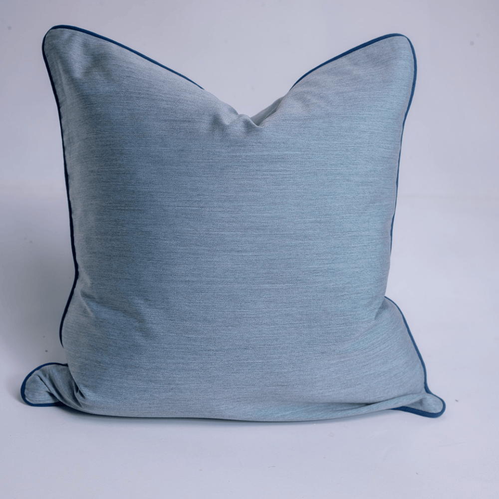 BHD HOME Outdoor Cushion Outdoor Piped Heather Lake & Navy Lounge Cushion – UV Resistant