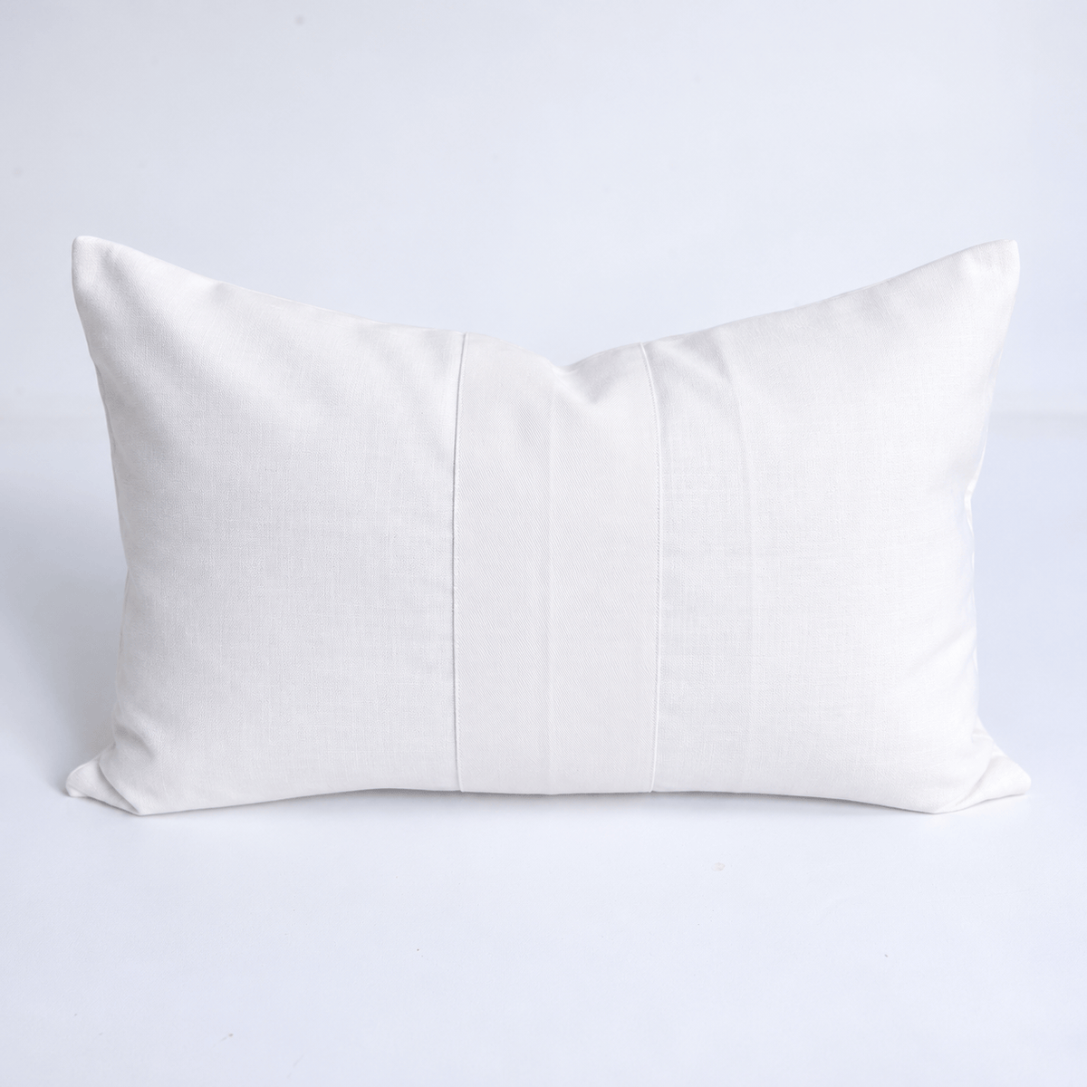 BHD HOME Outdoor Cushion Outdoor Sash White Lumbar Cushion 35 x 55cm – UV Resistant